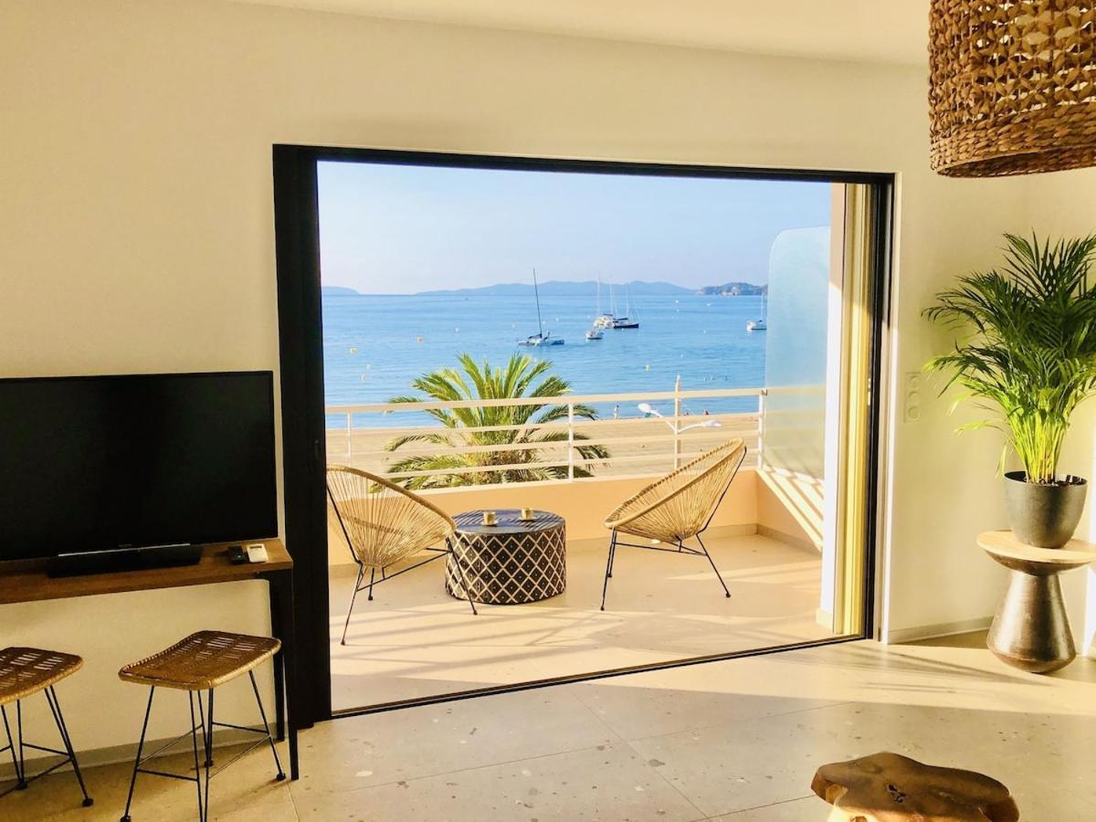 Appartement T3 Lumineux Traversant Totalement Neuf En Face De La Plage Front De Mer Vue Sur Les Iles Vue Mer Panoramique Assuree Residence De La Plage Centre Ville Du Lavandou 3Eme Etage Avec Ascenseur Appartement T3 Le Lavandou Bagian luar foto