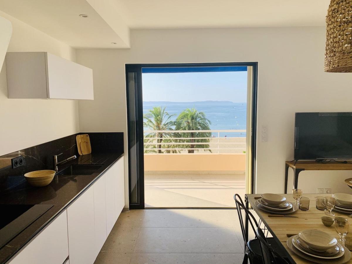 Appartement T3 Lumineux Traversant Totalement Neuf En Face De La Plage Front De Mer Vue Sur Les Iles Vue Mer Panoramique Assuree Residence De La Plage Centre Ville Du Lavandou 3Eme Etage Avec Ascenseur Appartement T3 Le Lavandou Bagian luar foto