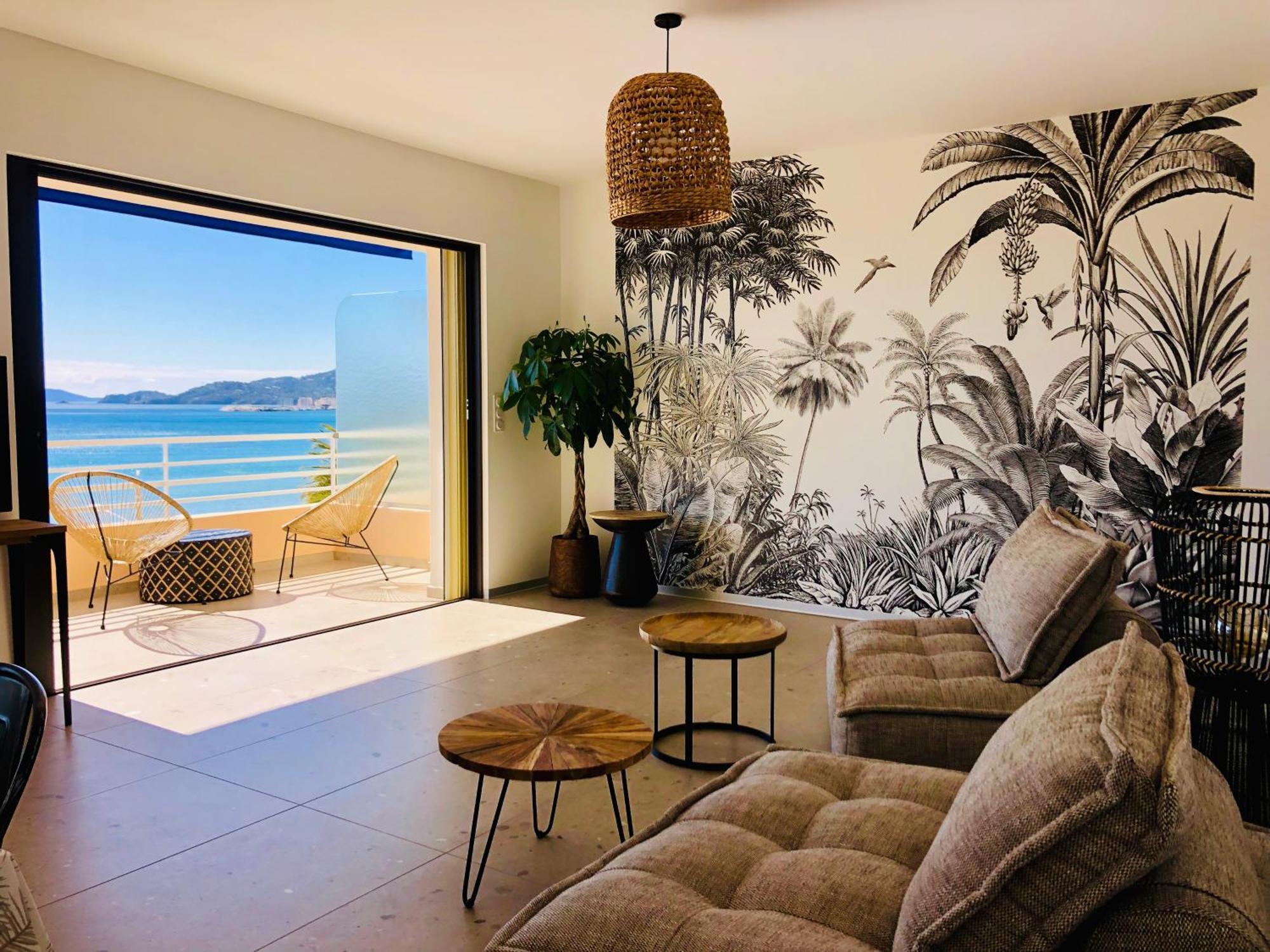 Appartement T3 Lumineux Traversant Totalement Neuf En Face De La Plage Front De Mer Vue Sur Les Iles Vue Mer Panoramique Assuree Residence De La Plage Centre Ville Du Lavandou 3Eme Etage Avec Ascenseur Appartement T3 Le Lavandou Bagian luar foto
